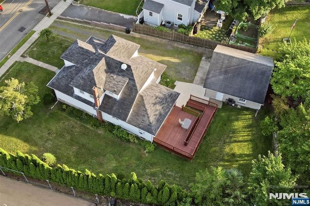 309 Erie Avenue, Midland Park, NJ 07432