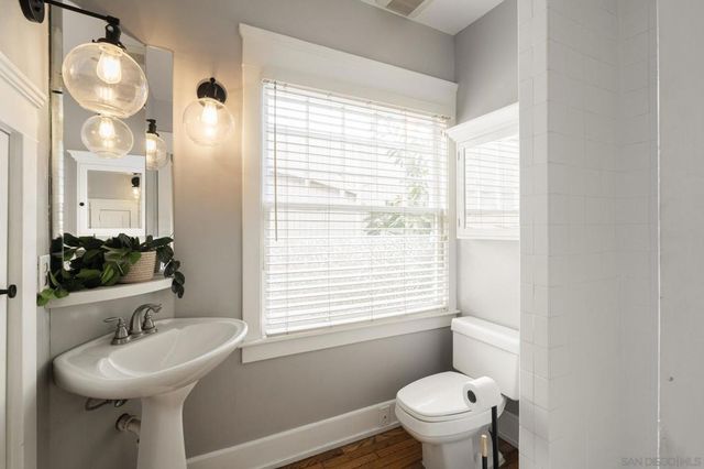 1421 Edgemont, San Diego, CA 92102