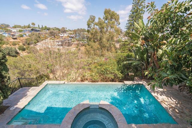 1421 Edgemont, San Diego, CA 92102