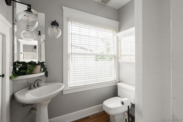 1421 Edgemont, San Diego, CA 92102