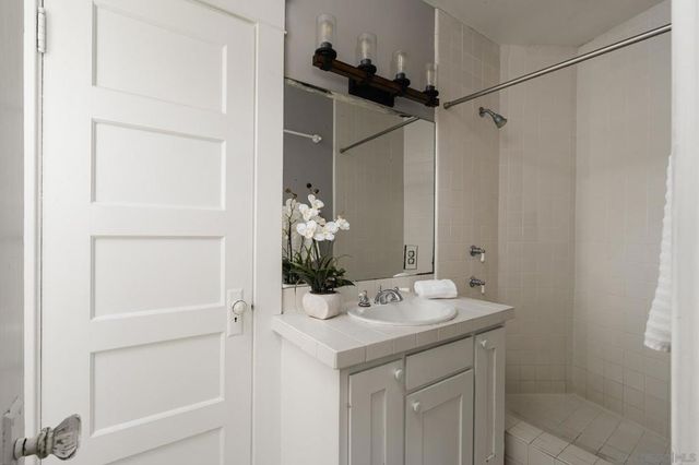 1421 Edgemont, San Diego, CA 92102
