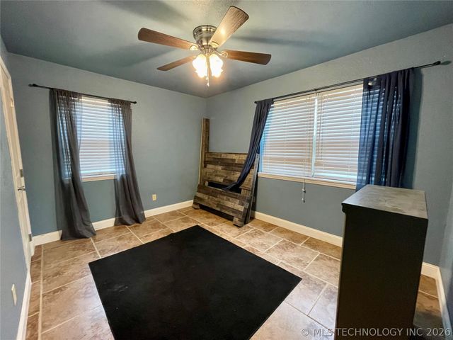 10830 Standing Oak Drive, Kingston, OK 73439