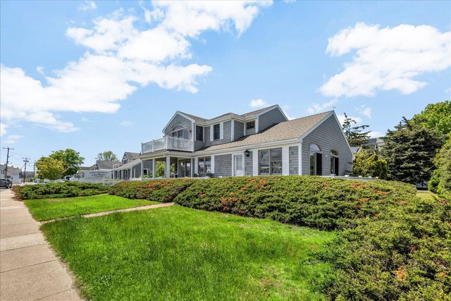 251 Scranton Avenue, Falmouth, MA 02540