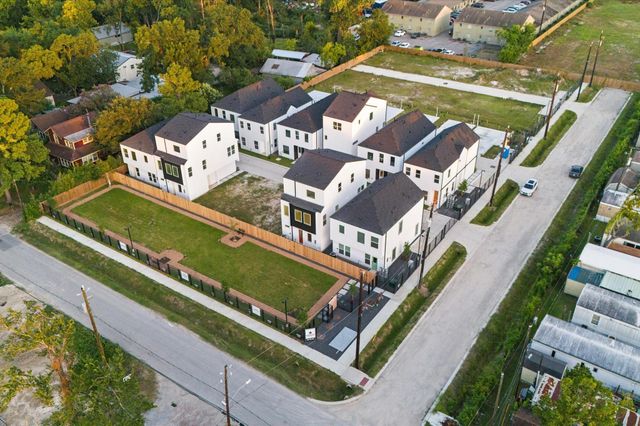 4750 Martin Hill Street, Houston, TX 77018