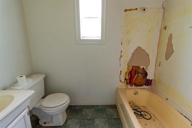 3616 Frank Parker Road, Sulphur, LA 70663