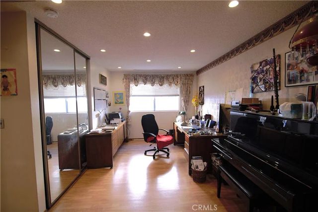 23035 Kinard Avenue, Carson, CA 90745