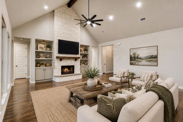336 El Pescado Court, Godley, TX 76044