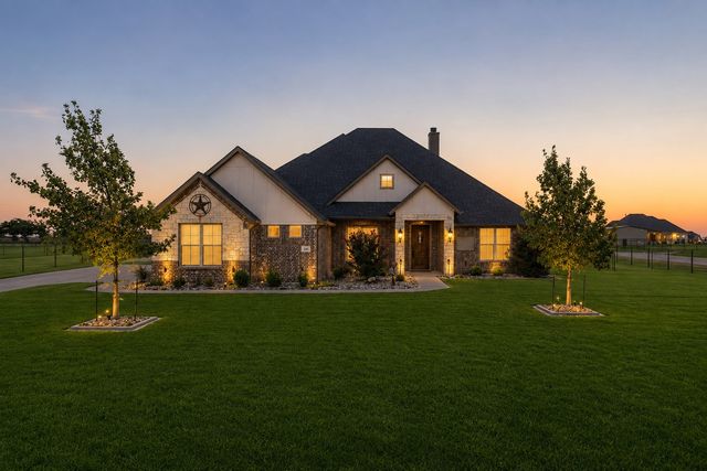 336 El Pescado Court, Godley, TX 76044