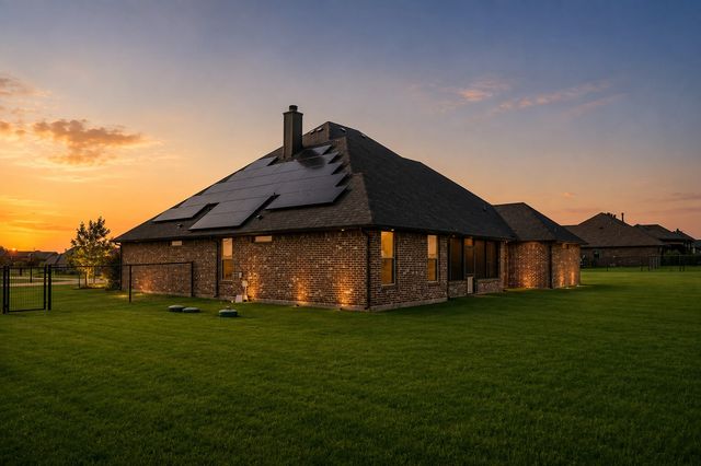 336 El Pescado Court, Godley, TX 76044