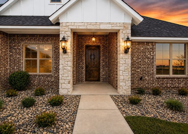 336 El Pescado Court, Godley, TX 76044