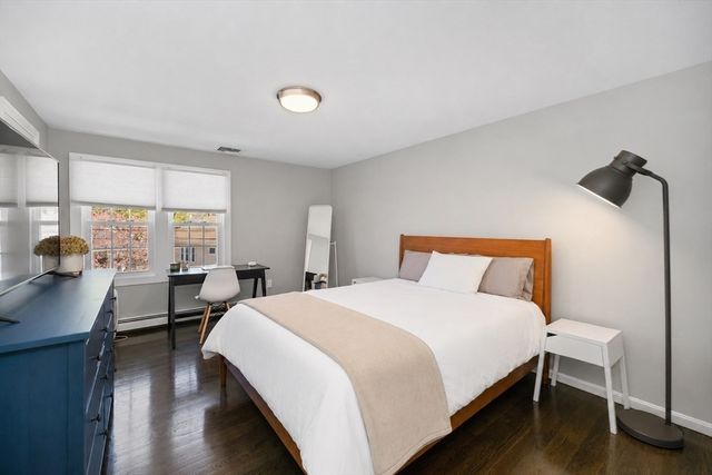 59 Wyvern Street, Boston, MA 02131