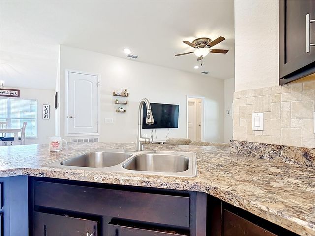 818 LANDMARK HILLS DRIVE, Haines City, FL 33844