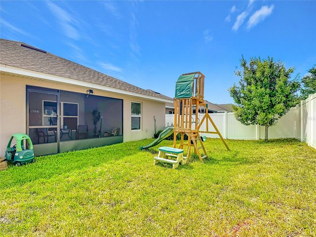 818 LANDMARK HILLS DRIVE, Haines City, FL 33844