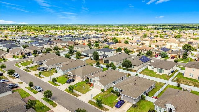 818 LANDMARK HILLS DRIVE, Haines City, FL 33844