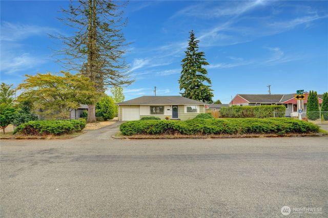 918 E 52nd Street, Tacoma, WA 98404