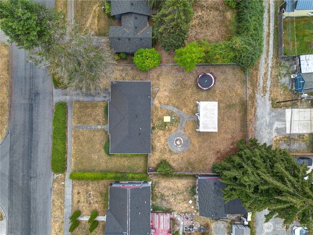 918 E 52nd Street, Tacoma, WA 98404