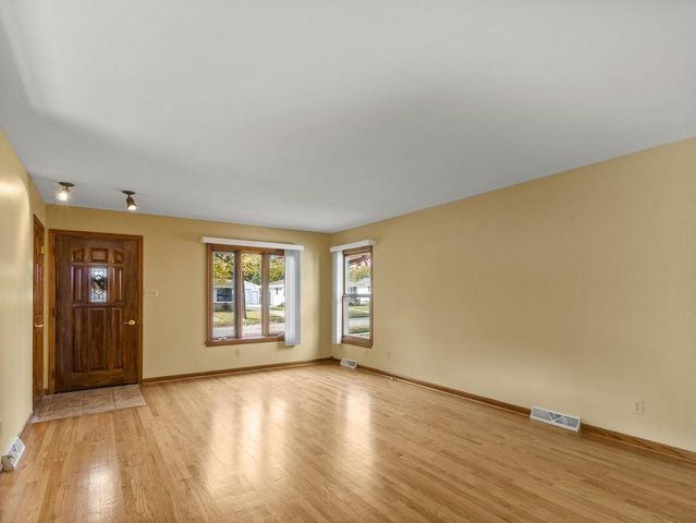 3762 S 94th STREET, Milwaukee, WI 53228