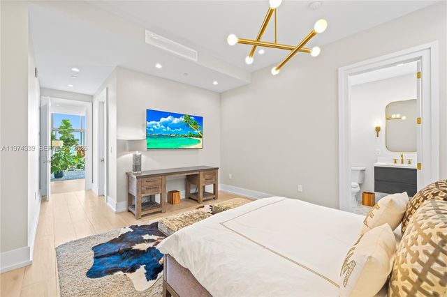 7934 W Drive 501 501, North Bay Village, FL 33141