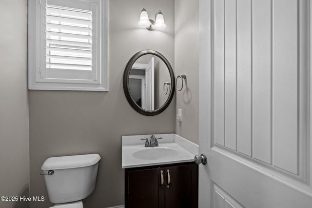 200 Abaco Drive, Cedar Point, NC 28584
