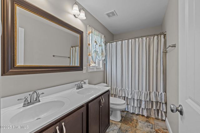 200 Abaco Drive, Cedar Point, NC 28584