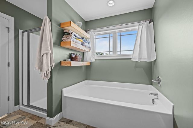 200 Abaco Drive, Cedar Point, NC 28584