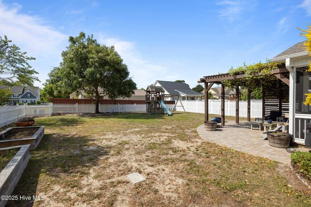 200 Abaco Drive, Cedar Point, NC 28584