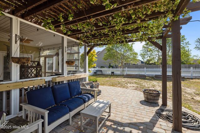 200 Abaco Drive, Cedar Point, NC 28584