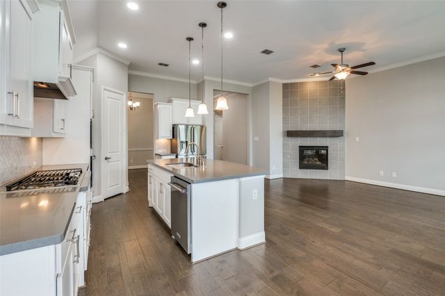 8042 Acoma Lane, Dallas, TX 75252