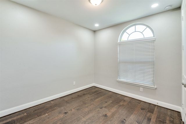 8042 Acoma Lane, Dallas, TX 75252