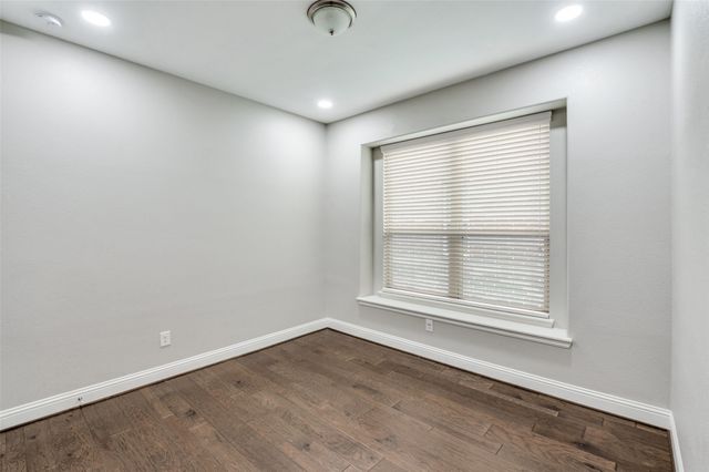 8042 Acoma Lane, Dallas, TX 75252