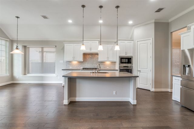 8042 Acoma Lane, Dallas, TX 75252