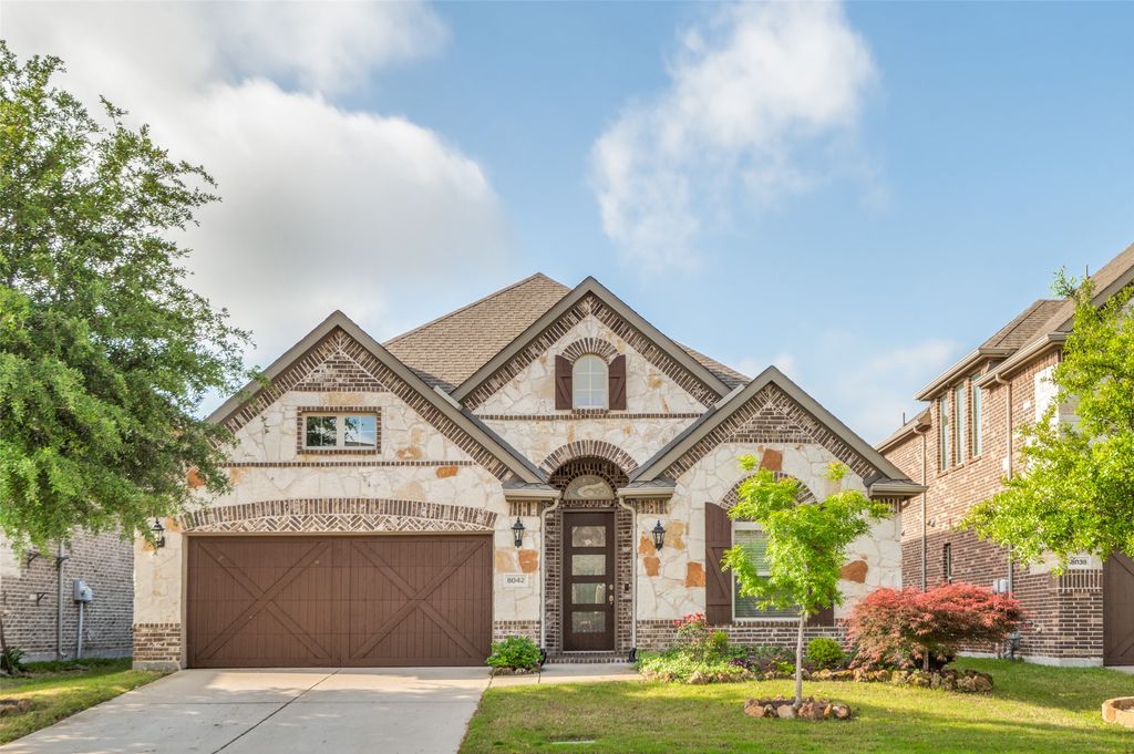 8042 Acoma Lane, Dallas, TX 75252