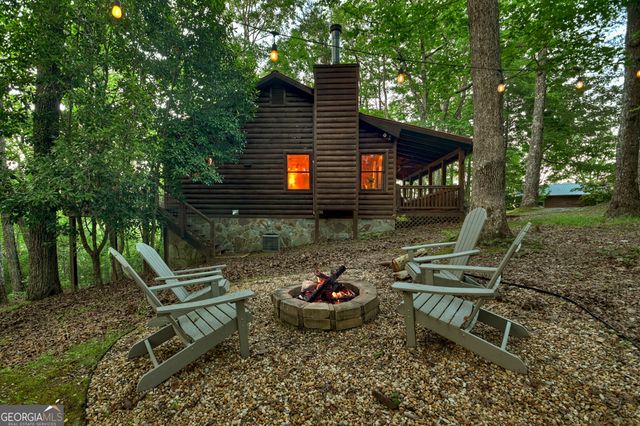 932 Granny Branch, Blue Ridge, GA 30513