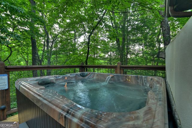 932 Granny Branch, Blue Ridge, GA 30513