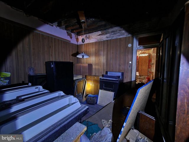 2304 AVALON AVE, Baltimore, MD 21217