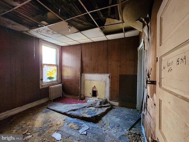 2304 AVALON AVE, Baltimore, MD 21217
