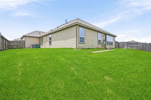 1228 Painted Bunting Drive, La Marque, TX 77568