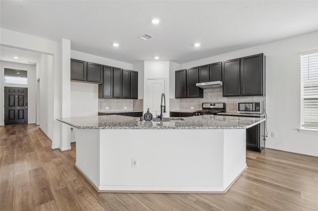 1228 Painted Bunting Drive, La Marque, TX 77568