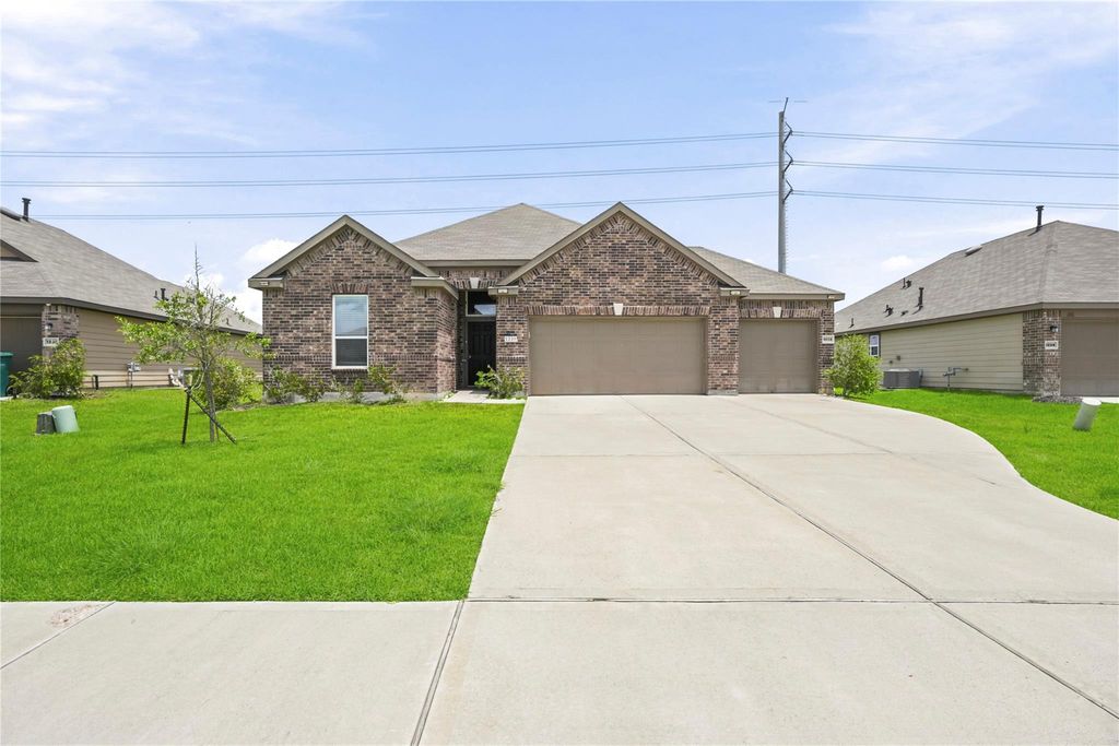 1228 Painted Bunting Drive, La Marque, TX 77568