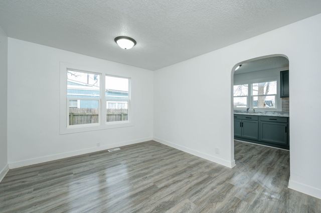 1112 Fremont Street, Des Moines, IA 50316