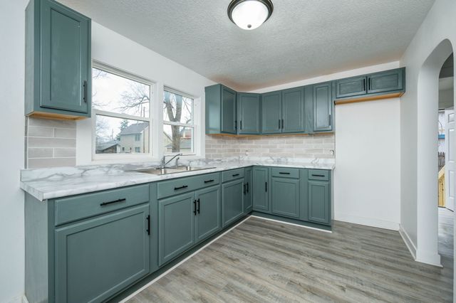 1112 Fremont Street, Des Moines, IA 50316