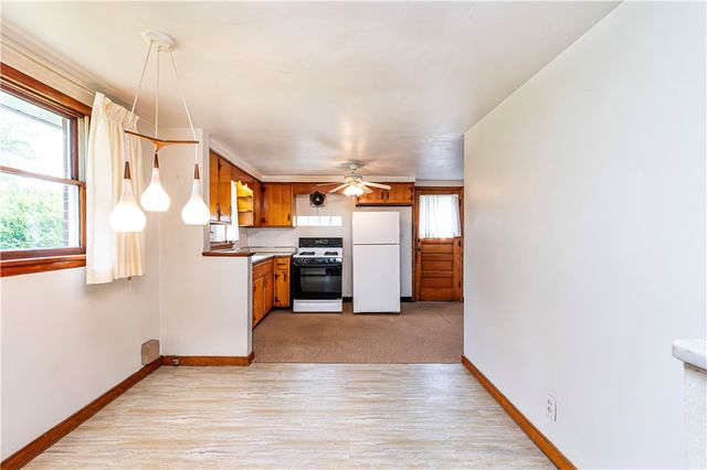 13740 Ridge Rd, Irwin, PA 15642
