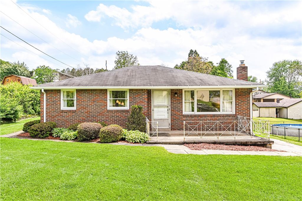 13740 Ridge Rd, Irwin, PA 15642