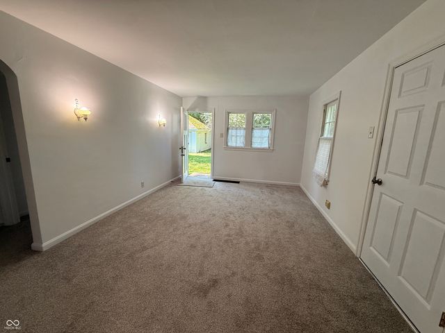 2109 E 99th Street, Carmel, IN 46280