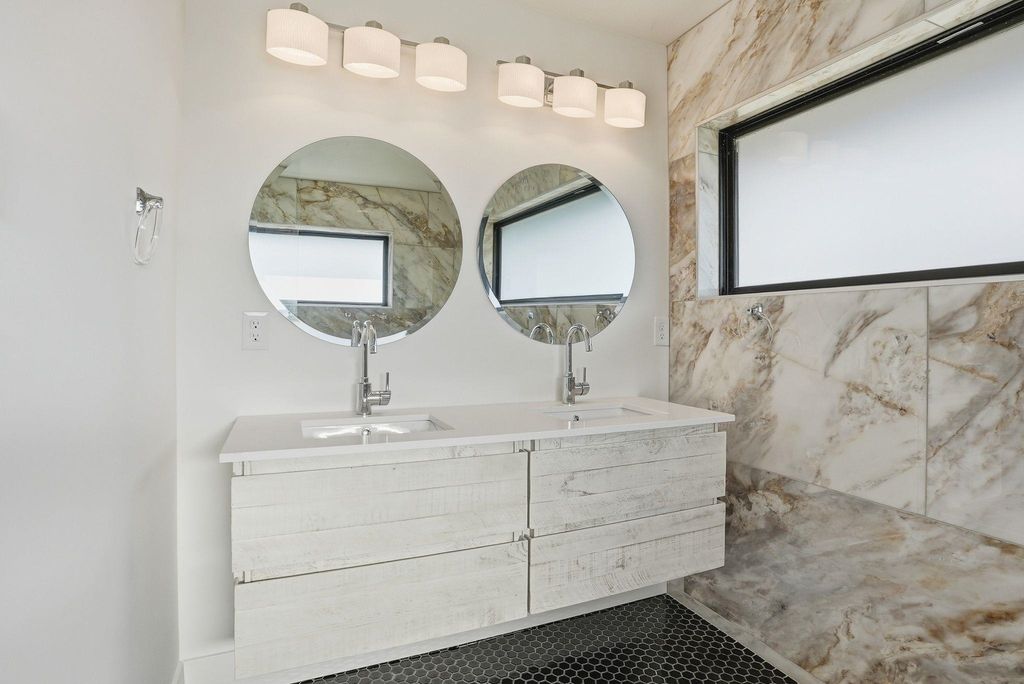 7211 E South River Way Ave, Spokane, WA 99212 photo 25