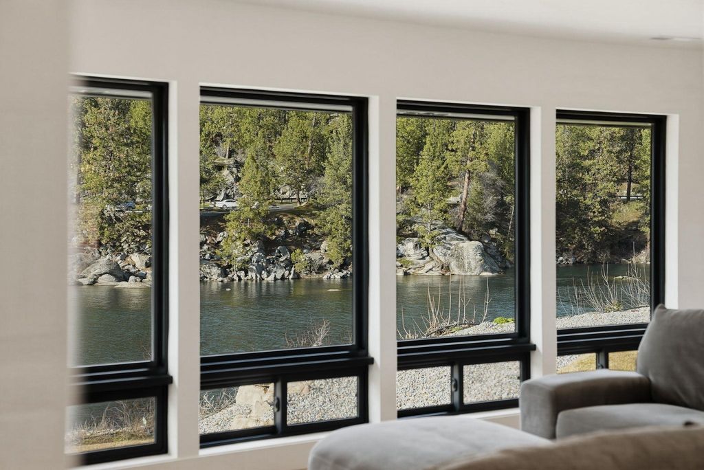 7211 E South River Way Ave, Spokane, WA 99212 photo 9