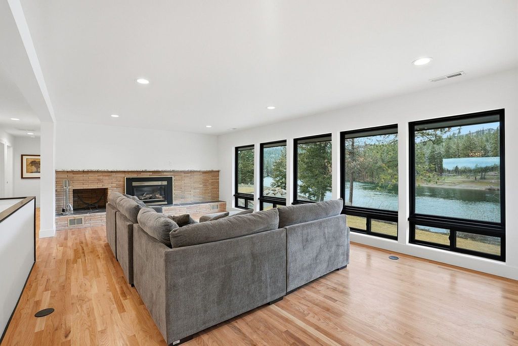 7211 E South River Way Ave, Spokane, WA 99212 photo 10