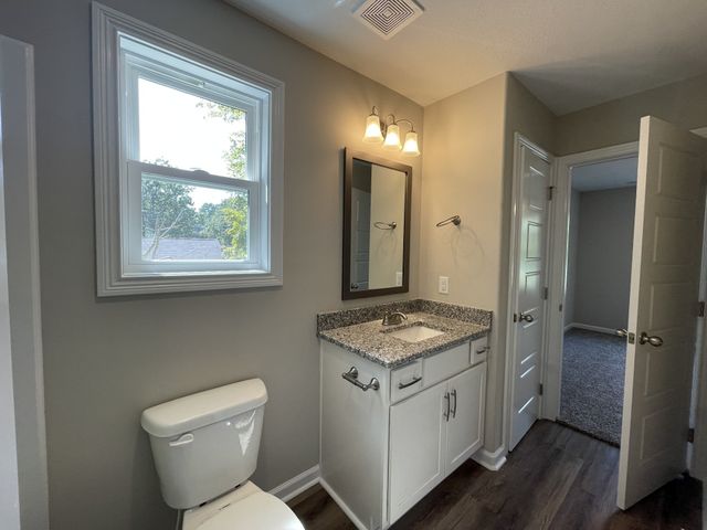 316 Natcor Dr Apt A, Dover, TN 37058