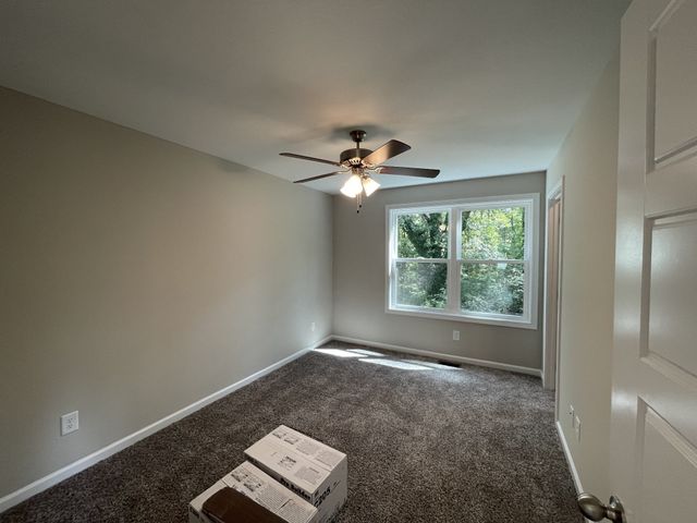 316 Natcor Dr Apt A, Dover, TN 37058
