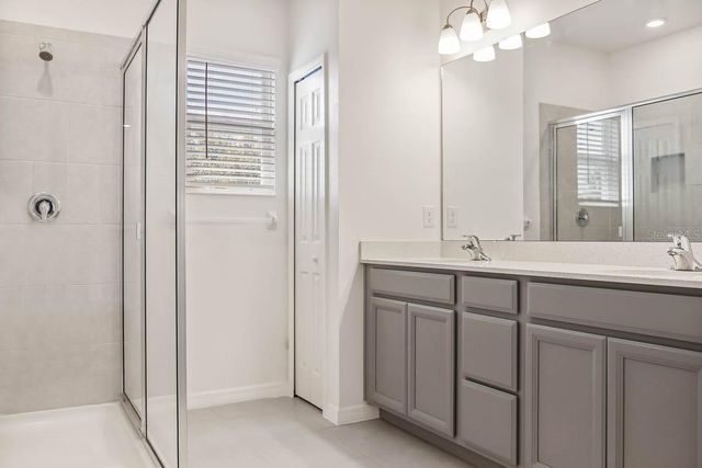 5806 SPOTTED HARRIER WAY, Lithia, FL 33547